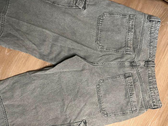 Pantalon jean cargo gris taille haute - photo numéro 6