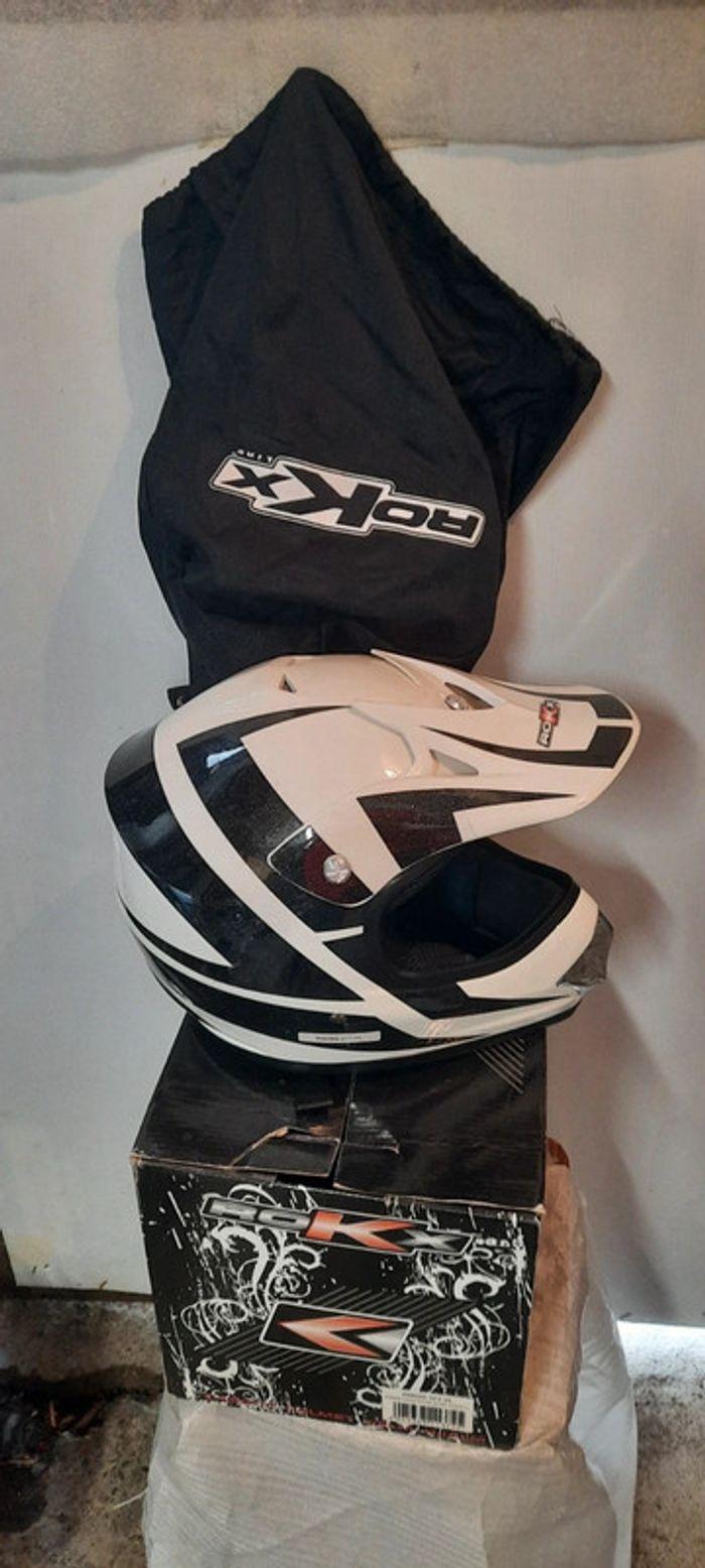 casque moto cross enfant 
taille L
 53/54cm
rokx helmet - photo numéro 1