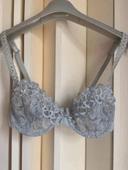 Soutien-gorge gris 85C