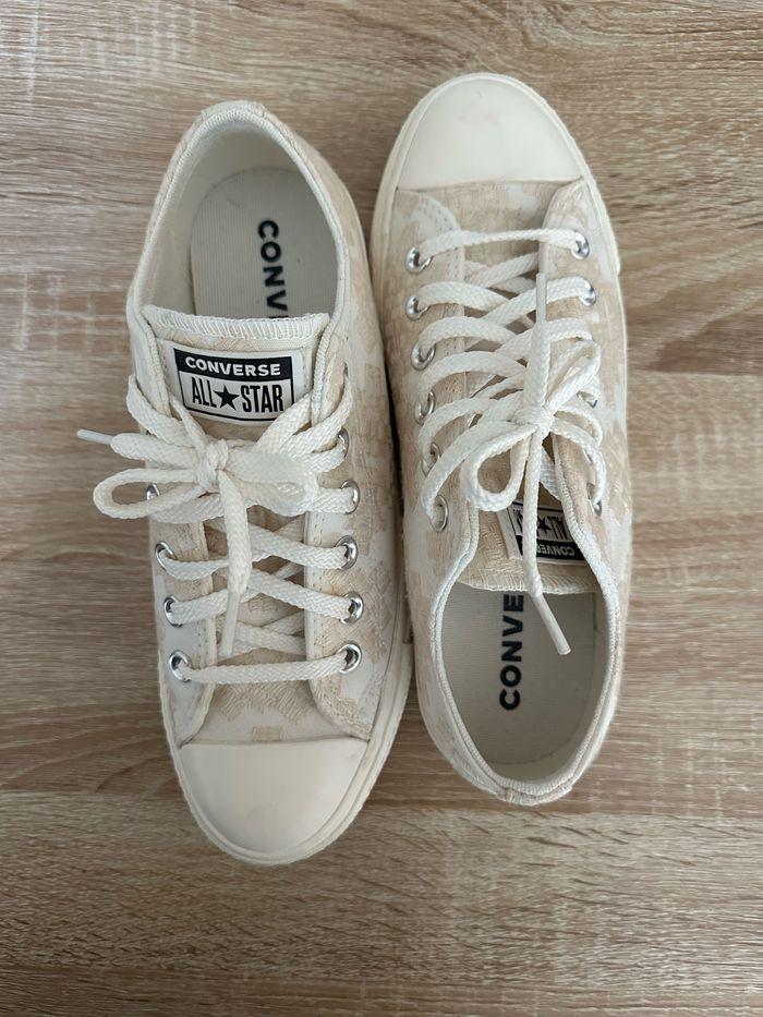 Converse neuve t38 - photo numéro 1