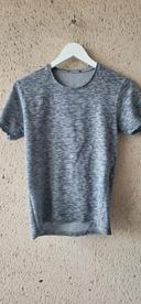 T-shirt enfant gris et noir 12ans