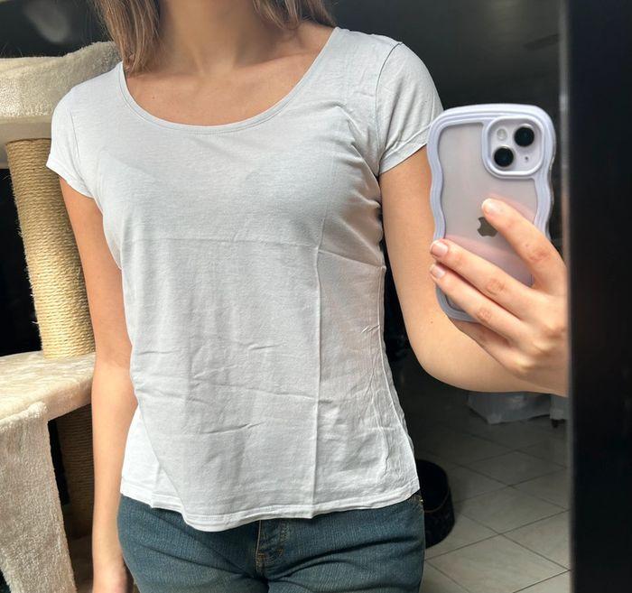 T-shirt - photo numéro 1