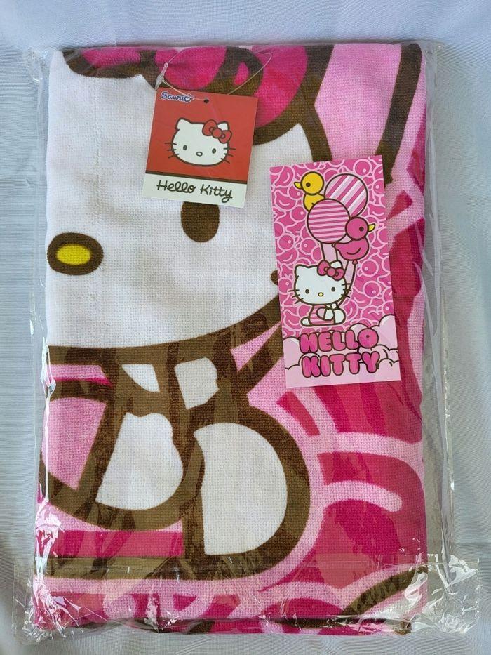 Serviette de bain  - plage Hello kitty - photo numéro 1