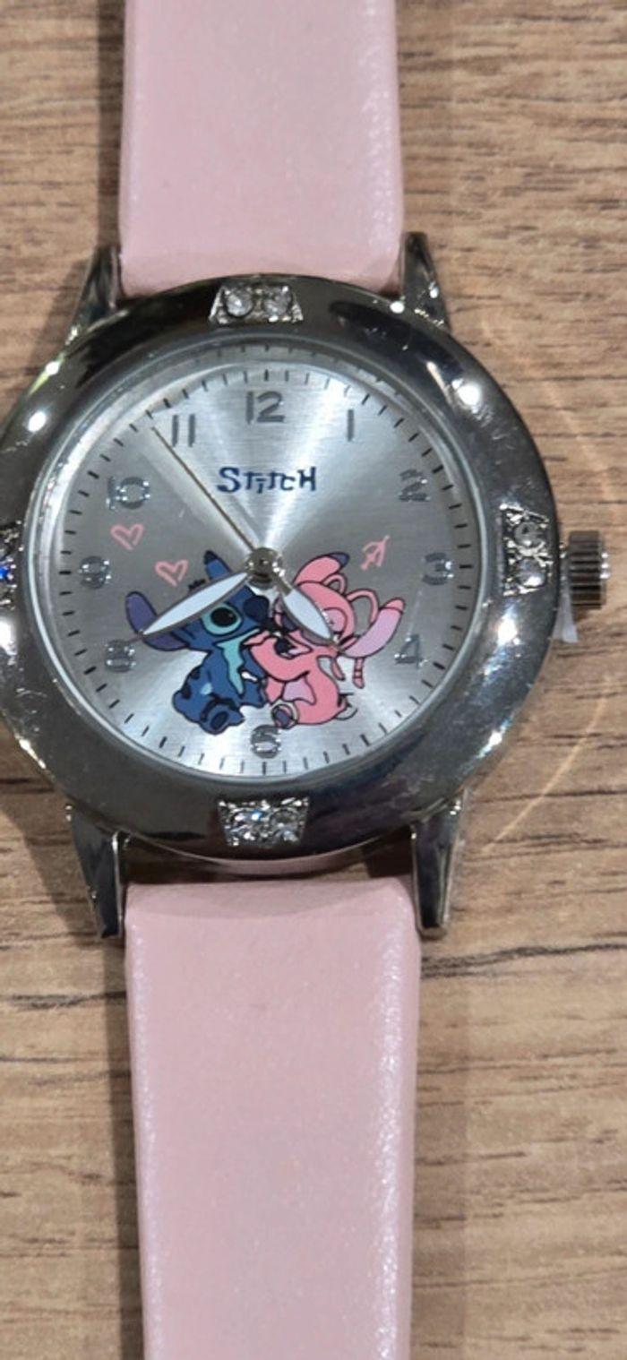 Montre stitch neuve - photo numéro 1