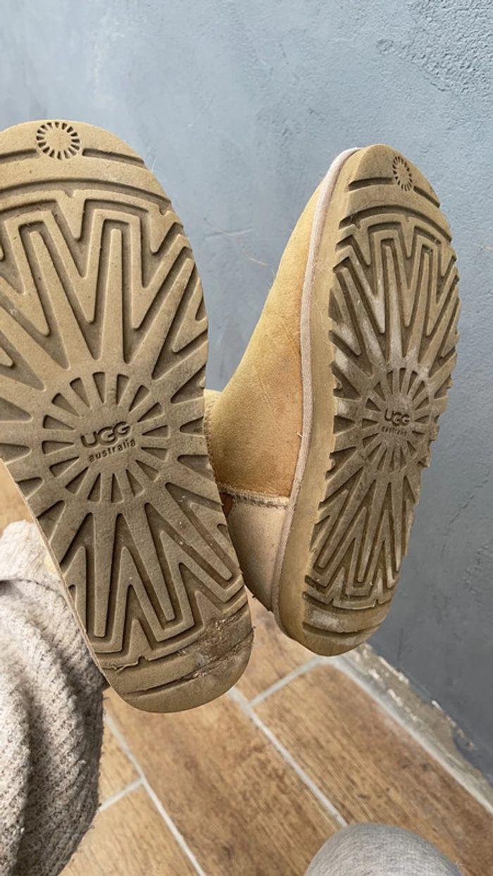 Paire de UGG beiges - photo numéro 5