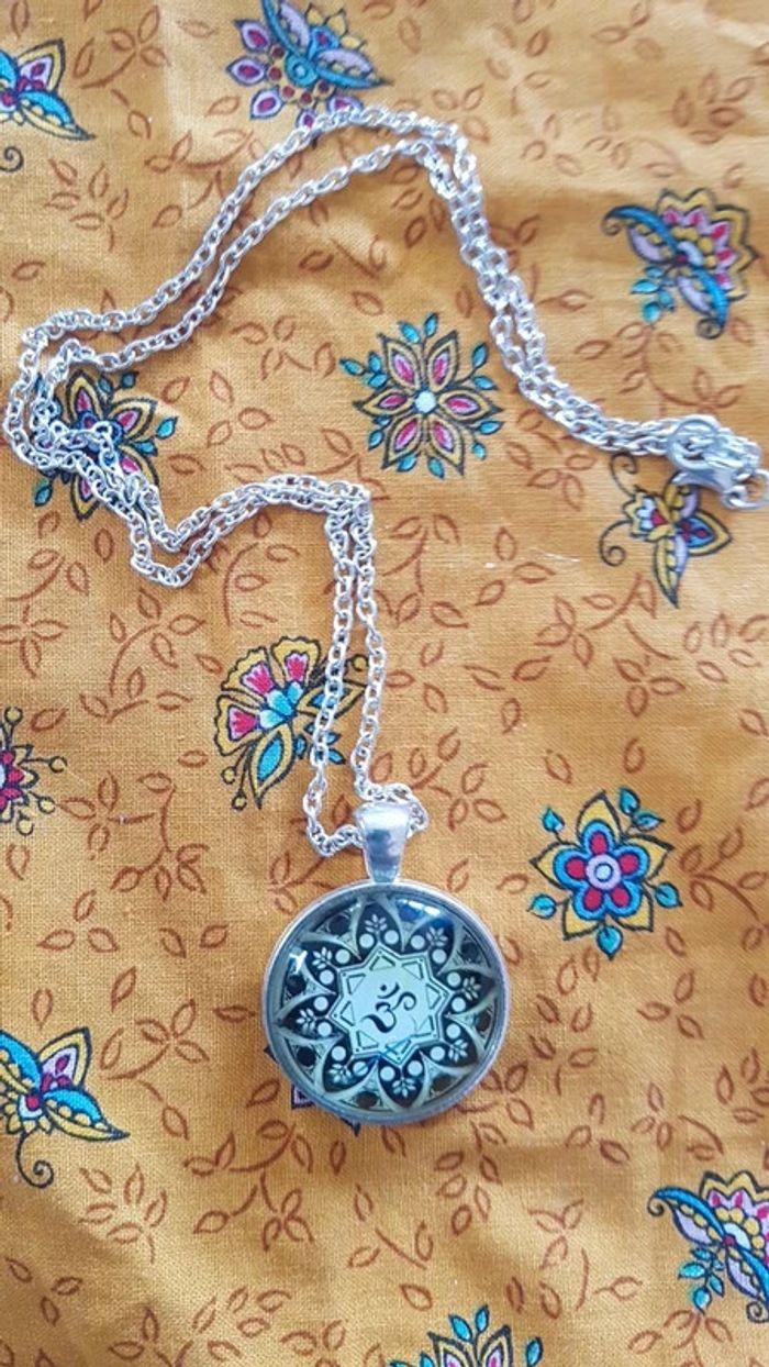 Collier mandala Om - photo numéro 1