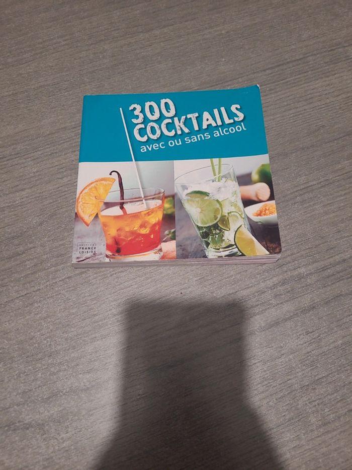 Livre 300 cocktails avec ou sans alcool - photo numéro 1