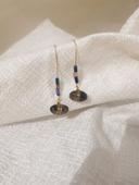 Boucles d'oreilles pendantes en pierre et perles