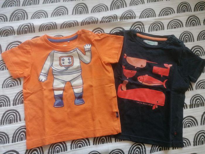 Lot de 2 T-shirts manches courtes. 9 mois. - photo numéro 1