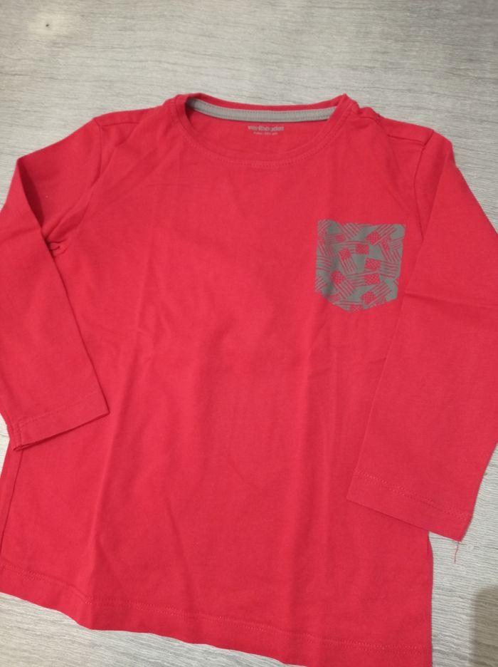 T-Shirt rouge