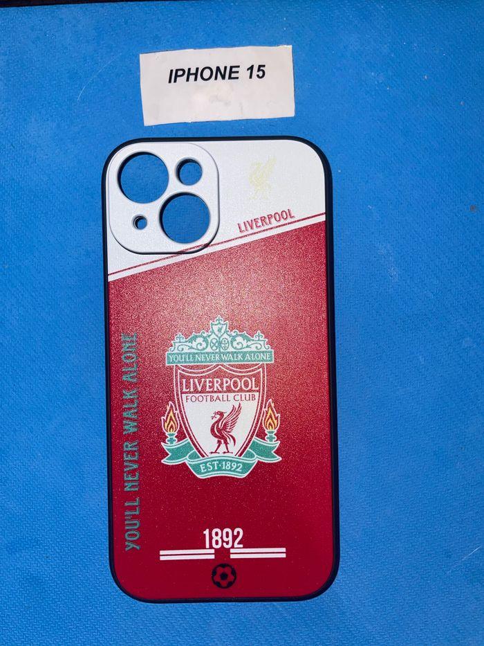 Coque iPhone 15 - Liverpool - photo numéro 1