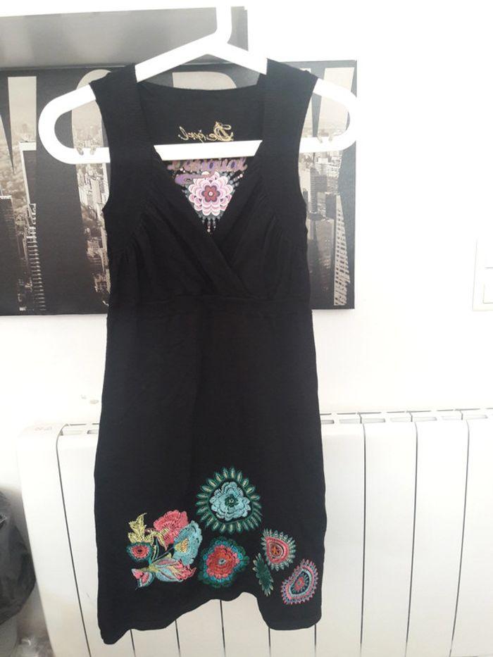 Robe desigual noire brodée neuve taille s - photo numéro 1