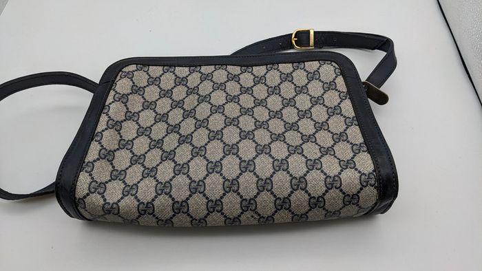 Sac vintage Gucci porté épaule ou bandoulière Monogramme cuir bleu et tissu - photo numéro 13