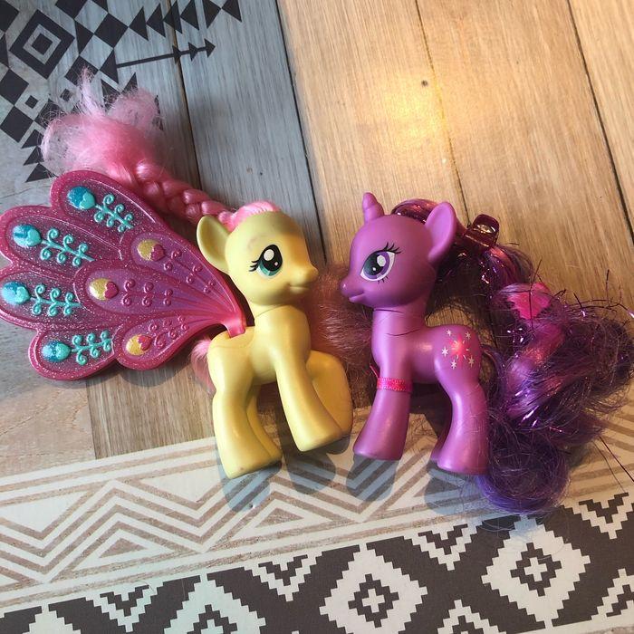 Lot de 2 petits poneys