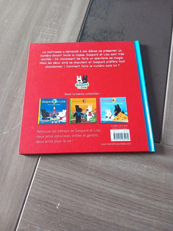 Livre enfant "Gaspard et Lisa font de la magie" - photo numéro 2