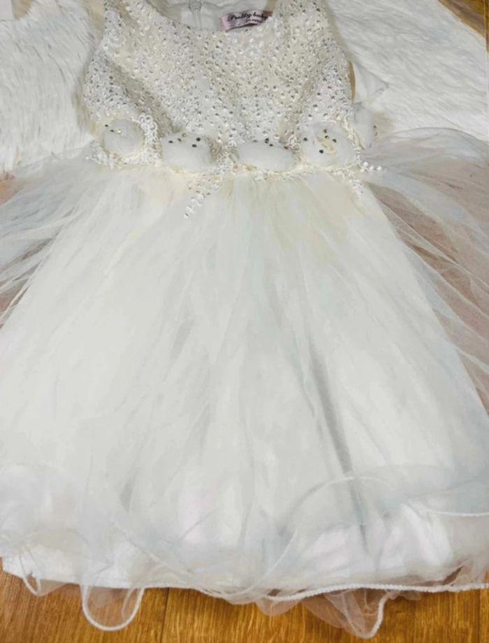 Robe de cérémonie blanche - photo numéro 2