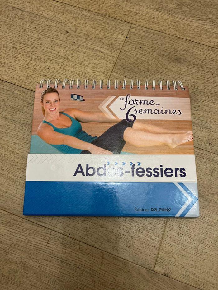 Livre abdos fessier - photo numéro 1