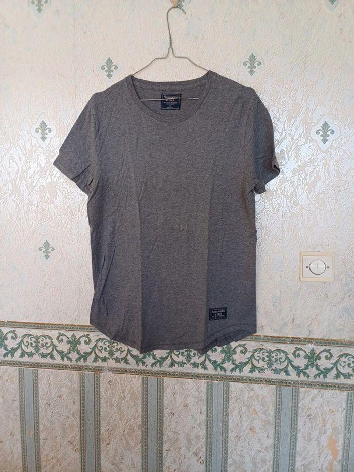 Tee shirt S gris - photo numéro 1