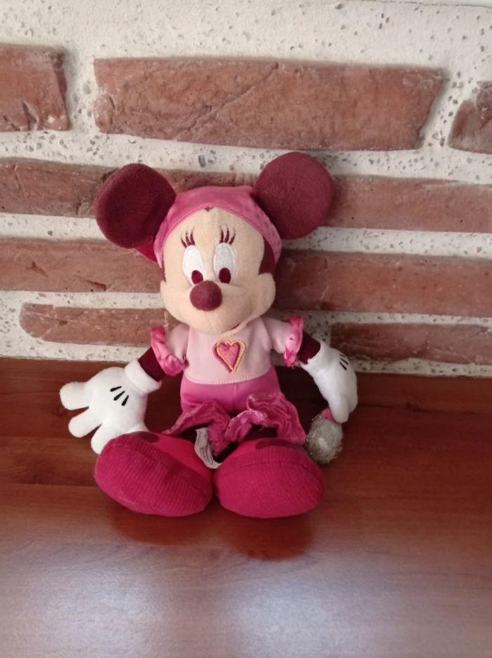 Peluche Minnie chanteuse rose - photo numéro 1