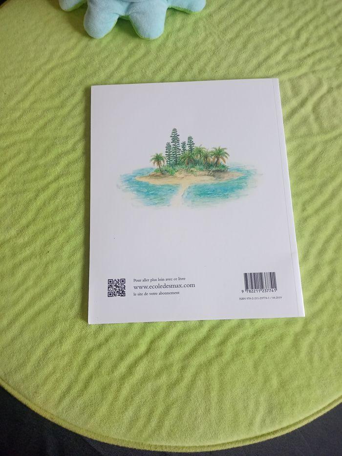 Livre  "bienvenue sur mon île" - photo numéro 3