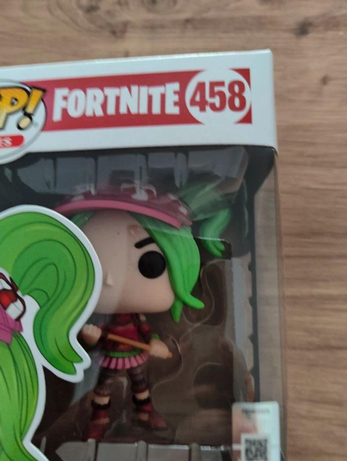 Pop Funko Fortnite Zoey 458 neuf - photo numéro 3