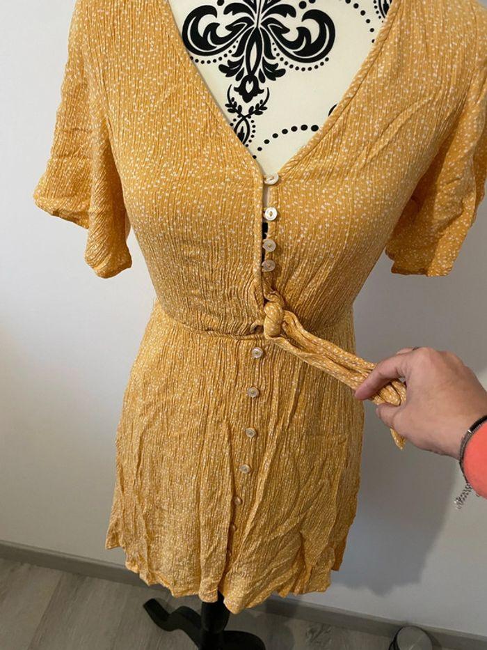 Robe à manches courtes en crépon jaune à pois blanc Abercrombie & Fitch taille XS - photo numéro 3