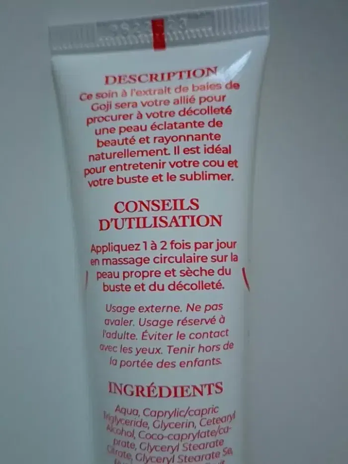 Biothalys - Crème Cou Et Décolleté - 30 Ml - Neuf - photo numéro 3