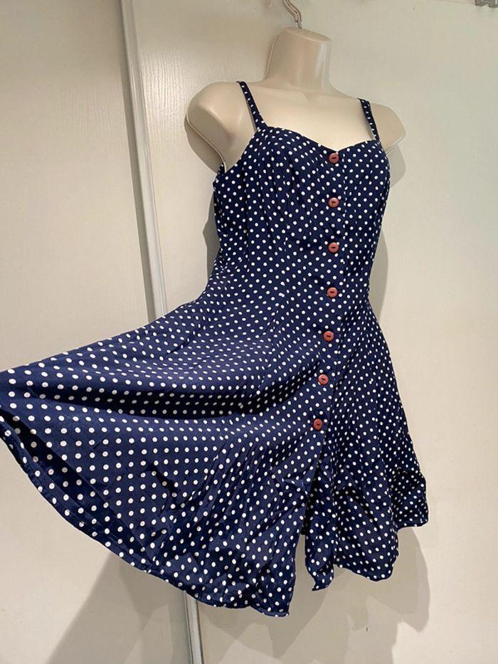 robe à pois bleue et blanche avec bretelles cintrée vintage - photo numéro 1