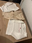 Lot de 2 bodys + 1 t-shirt mes petits cailloux taille 6 m