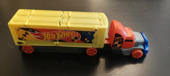 Camion Hotwheels Crash - photo numéro 1