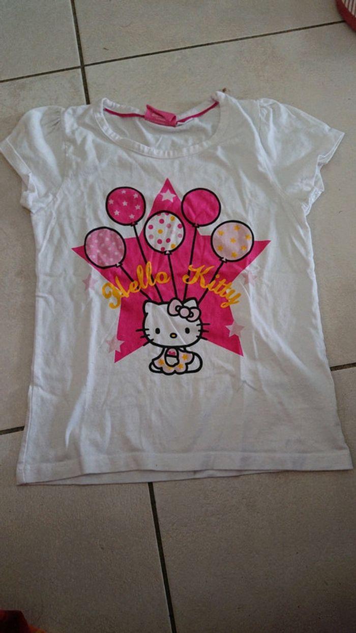 T. Shirt Hello Kitty - photo numéro 1