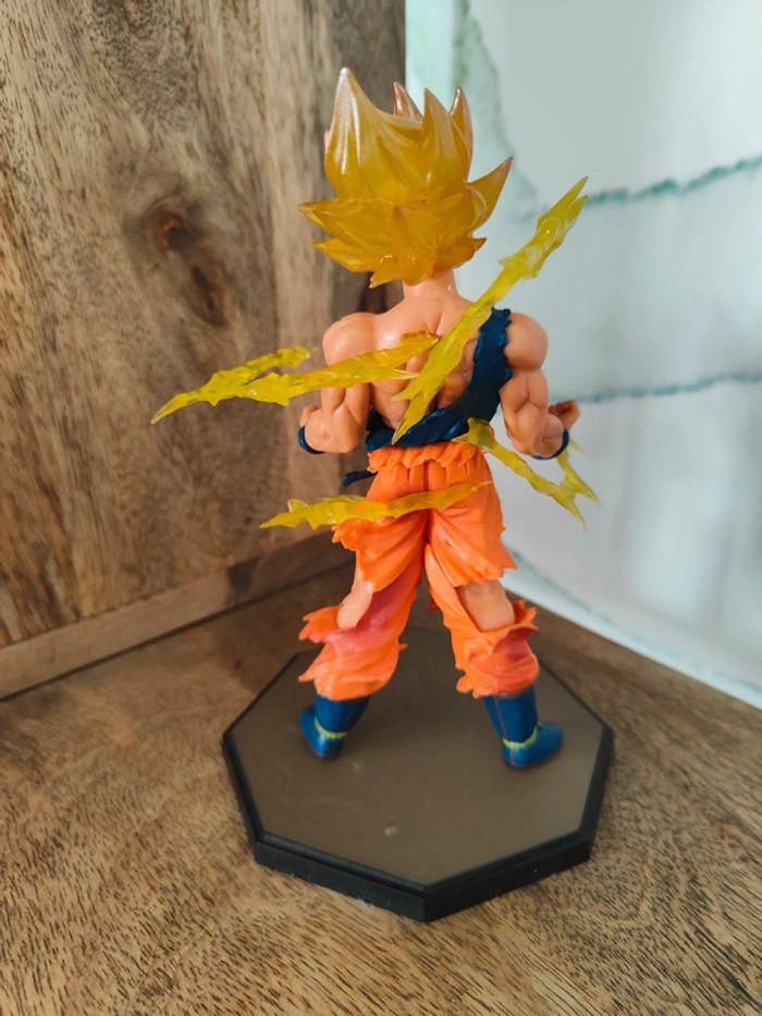 Figurine Son goku - photo numéro 3