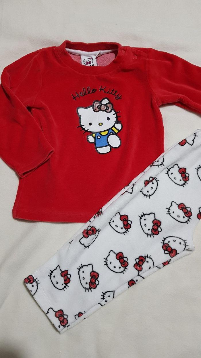 Ensemble hello kitty taille 18 mois - photo numéro 1