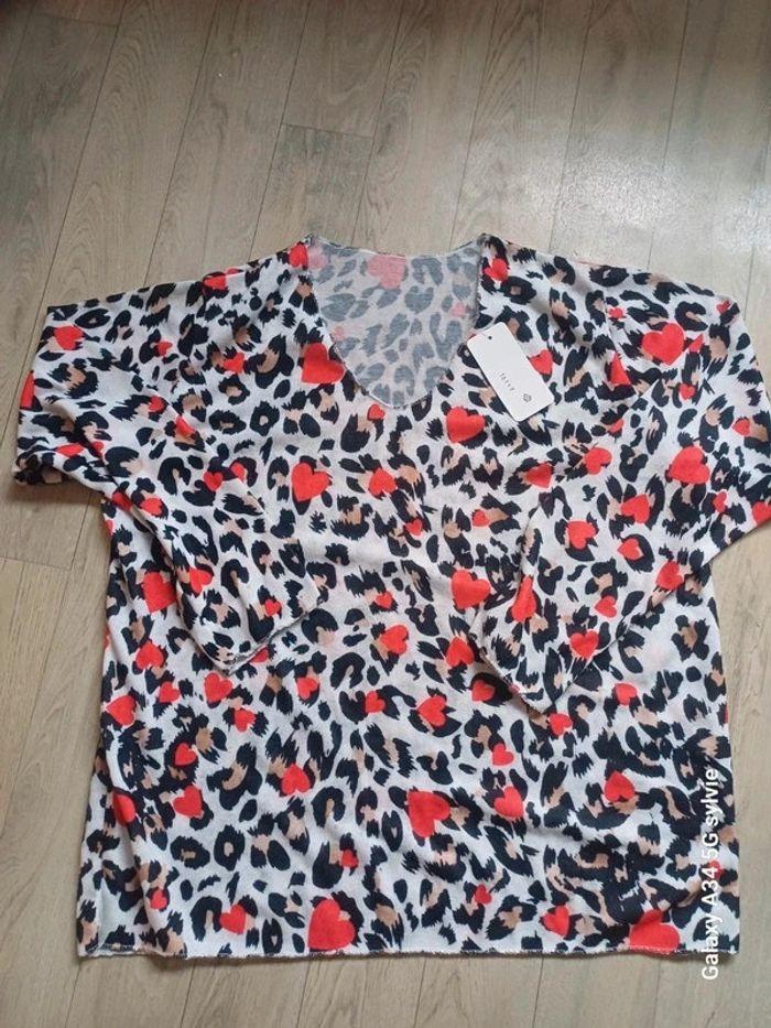 Pull motif léopard 🐆 neuf 40/48 - photo numéro 1