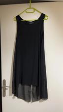 Robe noire sans manche