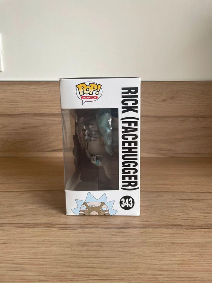 Figurine Funko Pop Rick et Morty : Rick (Facehugger) 343 - photo numéro 2