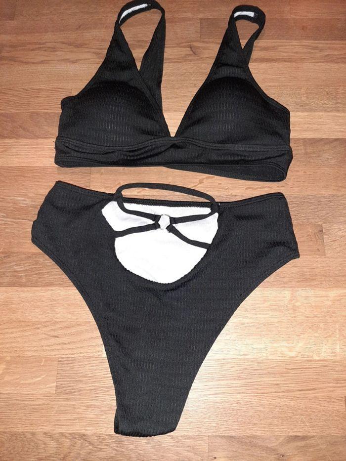 Maillot de bain noir - photo numéro 2