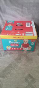 Un troi pack couche Pampers taille 4 pants