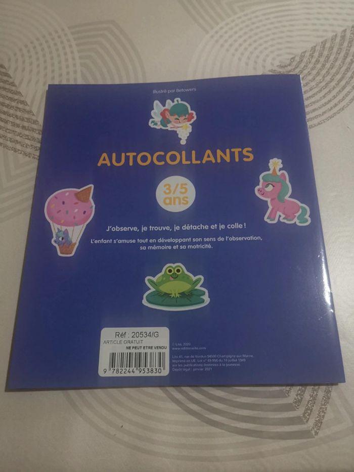 Cahier d'activité autocollants licornes - photo numéro 2