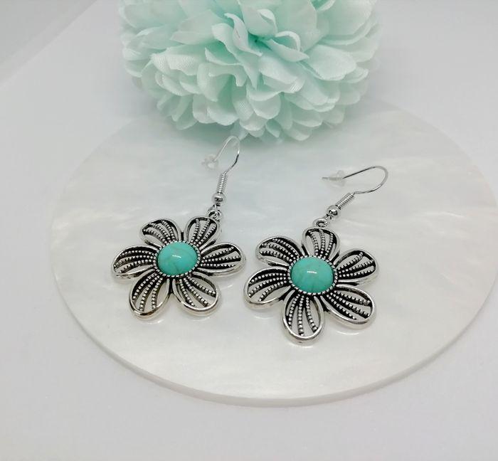 Boucles d'oreilles turquoise style ethnique - photo numéro 3