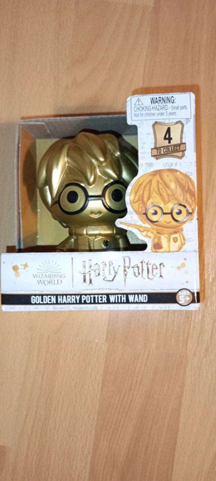 Golden Harry Potter figurine - photo numéro 10