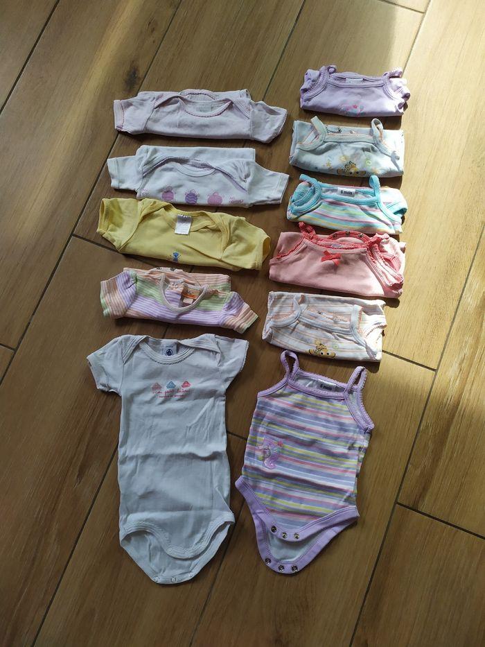 Gros lot vêtements fille 6 mois Printemps/été - 89 pièces - photo numéro 2