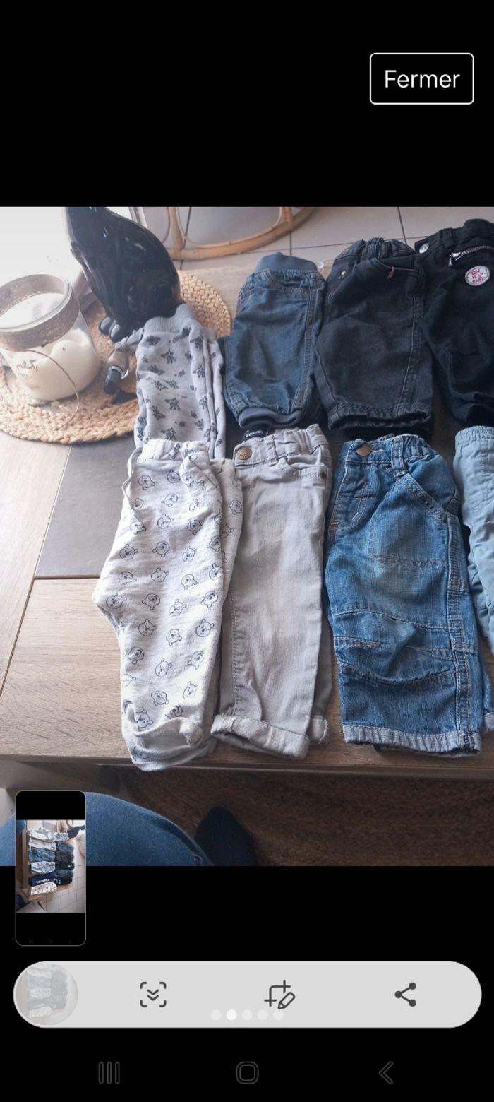 Lot 12 pantalons 6 mois jeans et joggings - photo numéro 5