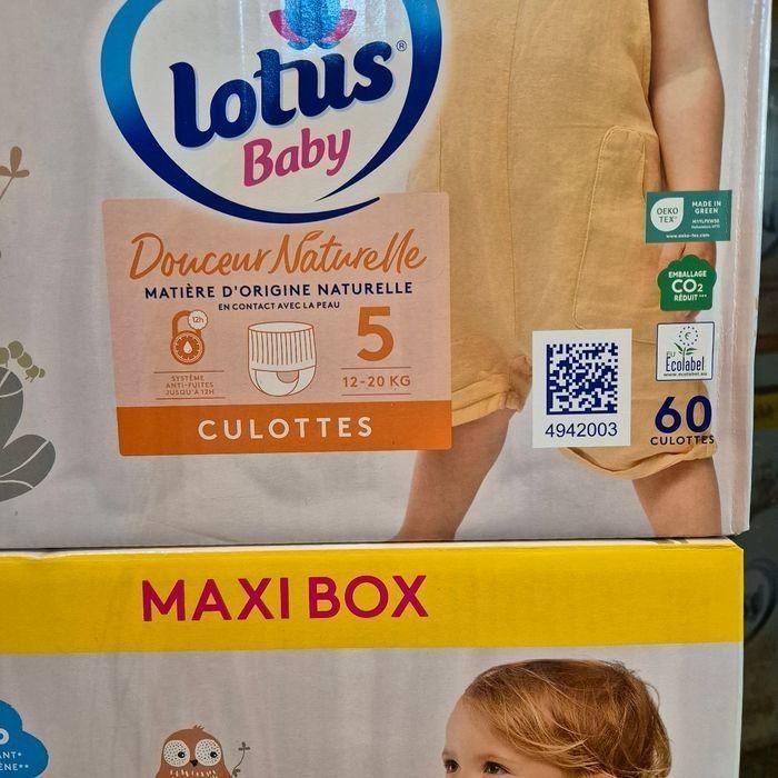 Lot 2 cartons Lotus Baby Taille 5 : 120 Couche culottes pants - photo numéro 3