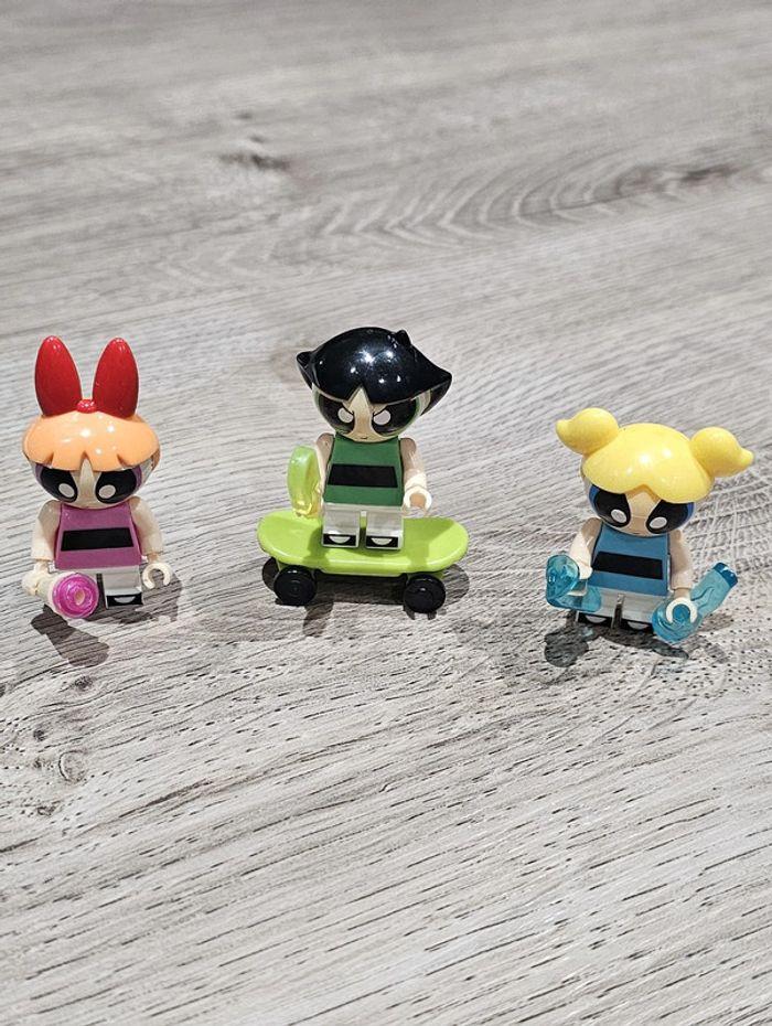 Lot de 3 minifigurines Supernanas : Belle, Bulle et Rebelle (compatible Lego) - photo numéro 2