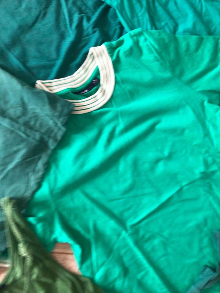 Lot de tee shirt vert - photo numéro 3