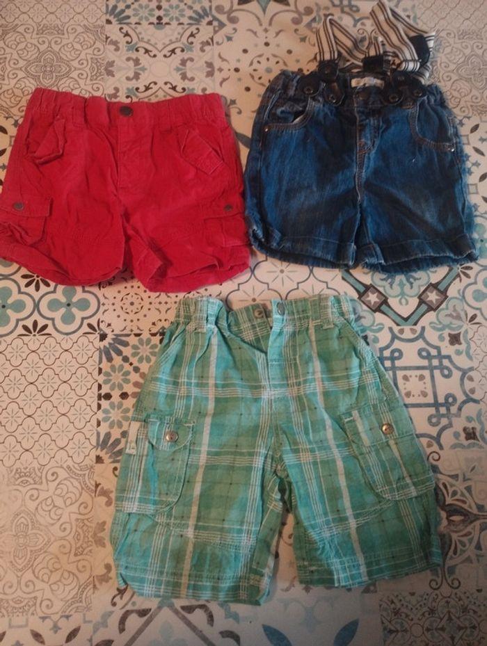 Lot 2 shorts et 1 bermuda 18 mois garçon tbe - photo numéro 1