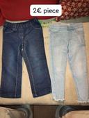 Lot jeans fille 24mois