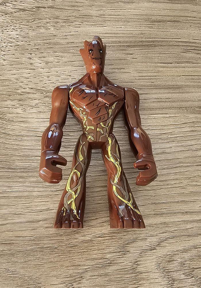 Minifigurine super héros Marvel : Groot géant (compatible Lego)