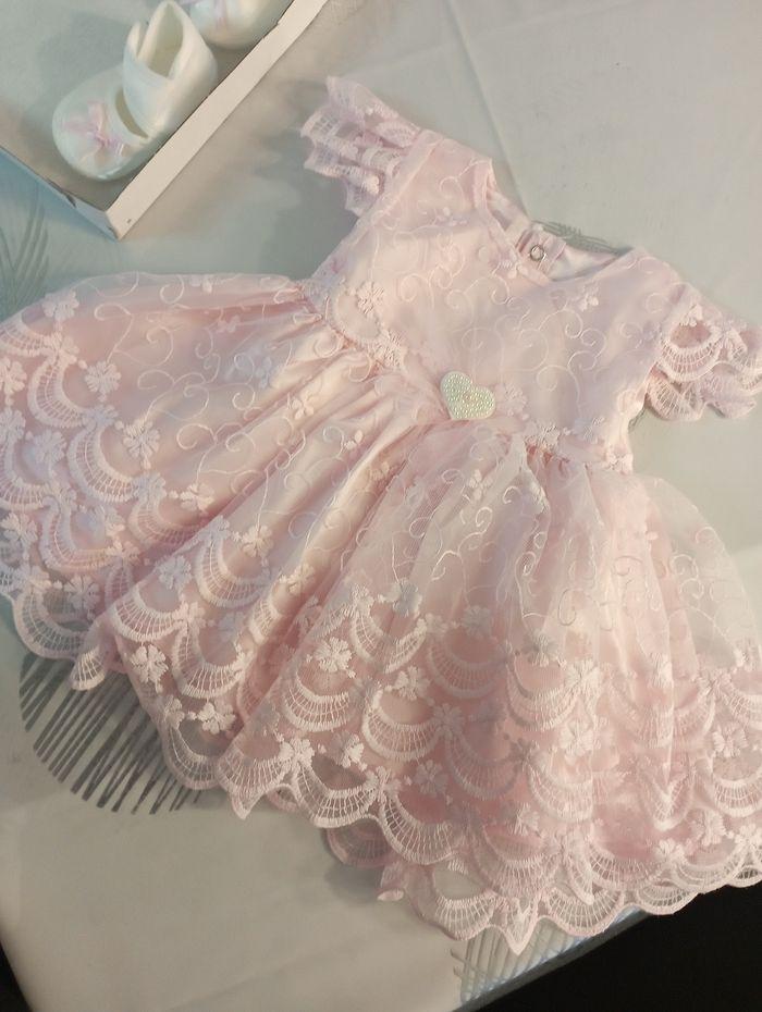 Robe bébé fille avec accessoires - photo numéro 1